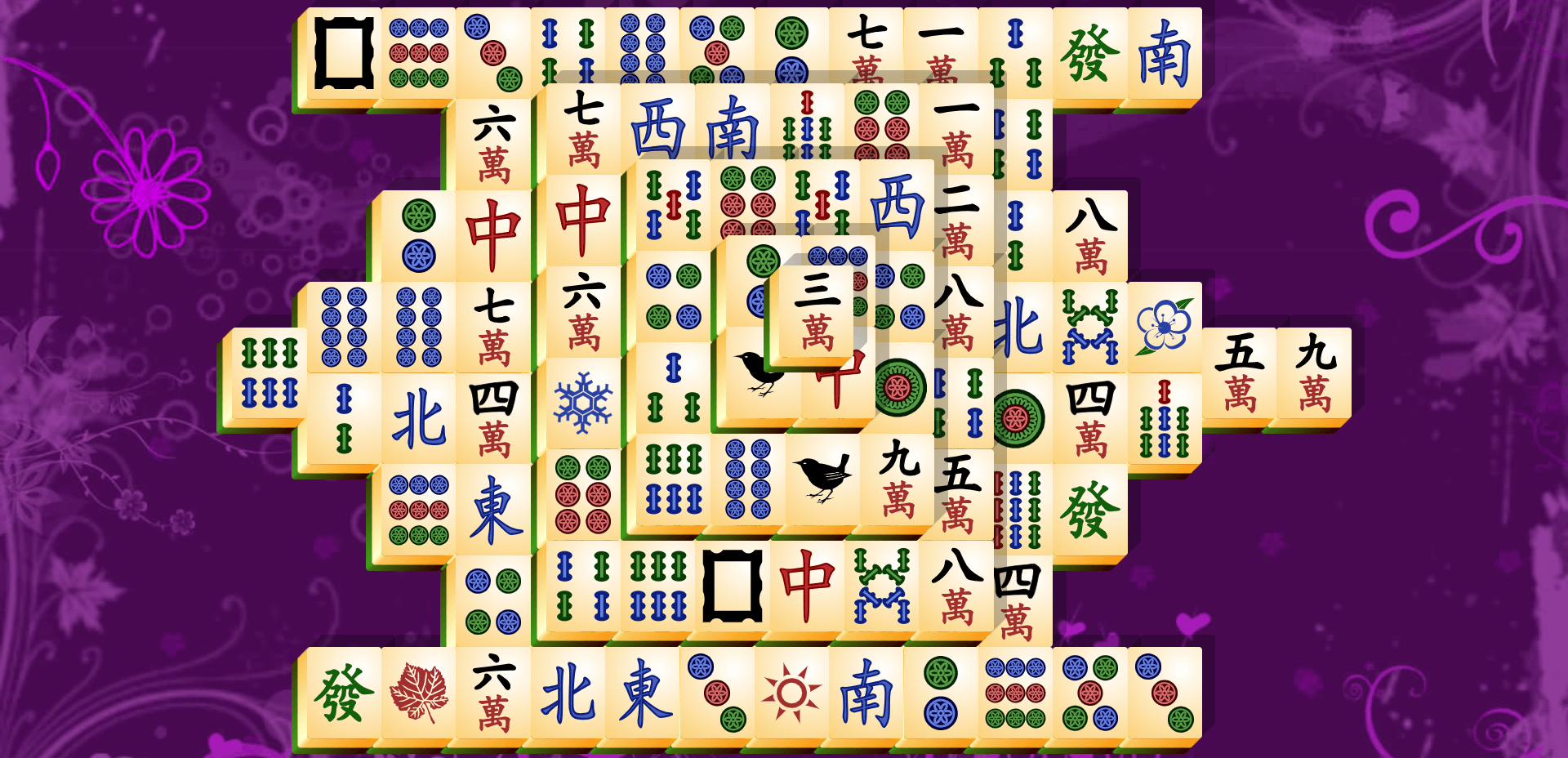 O mahjong na mesa antigo jogo de tabuleiro asiático fecha a imagem